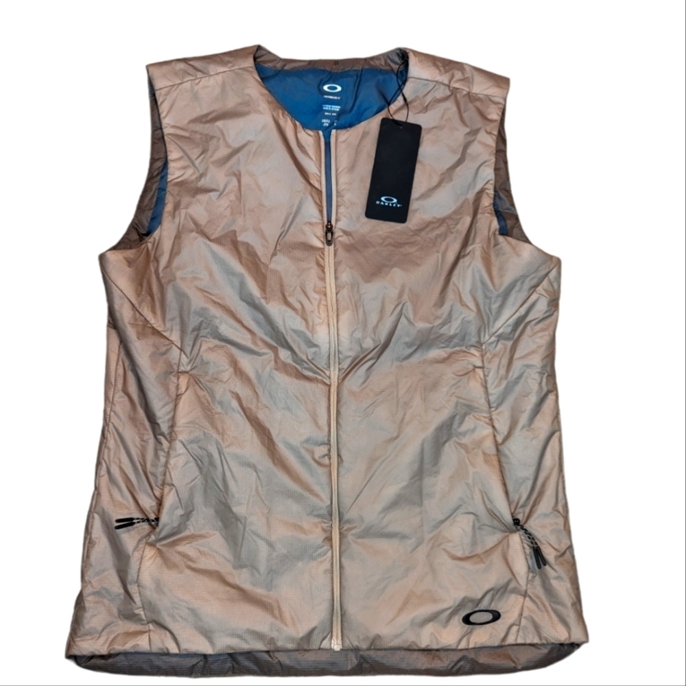 NWT...Oakley lightweight Tan Vest...Size XS